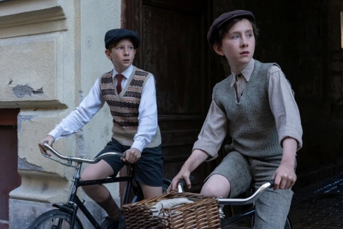 Pieseň mien (The Song of Names), 2019 - fotogaléria