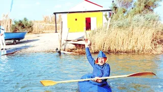 Tonoucí se stébla chytá