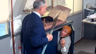 Tonoucí se stébla chytá