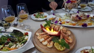 Vůně albánské kuchyně s Miroslavem Donutilem