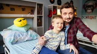 Červené pásky (10)