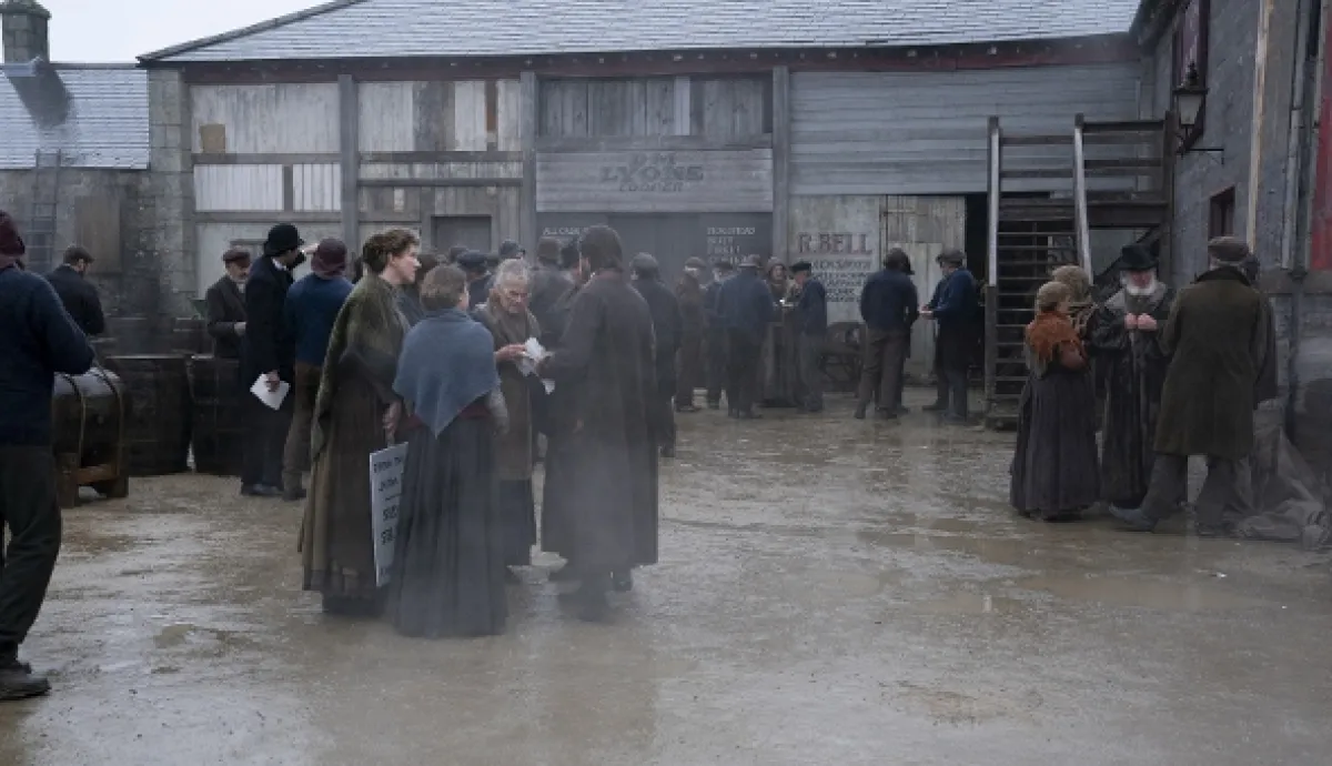 Sága rodu Hardacrů (Hardacres, The), 2024 - fotogaléria