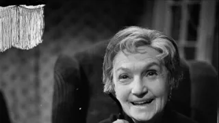 Taková normální rodinka (1/8)