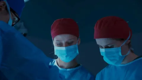 Lekári a lekárky (1)