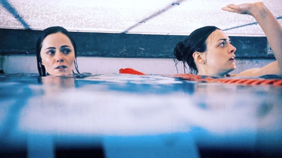 Uväznené pod hladinou (12 Feet Deep), 2016 - fotogaléria