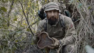 Detektiv s detektorem II (4)