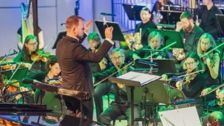 Petr Bende s hity Petra Nováka