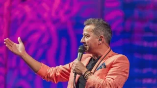 Petr Bende s hity Petra Nováka