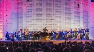 Petr Bende s hity Petra Nováka