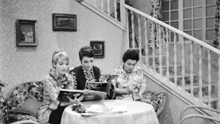 Taková normální rodinka (5/8)