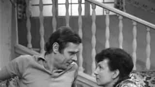 Taková normální rodinka (5/8)