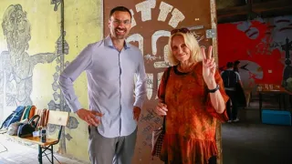 Nech plakat jen polovinu srdce