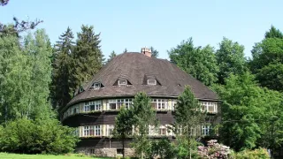 Naše lázně (8/10)