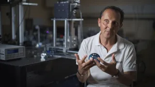 Asteroidy, život a smrt z vesmíru