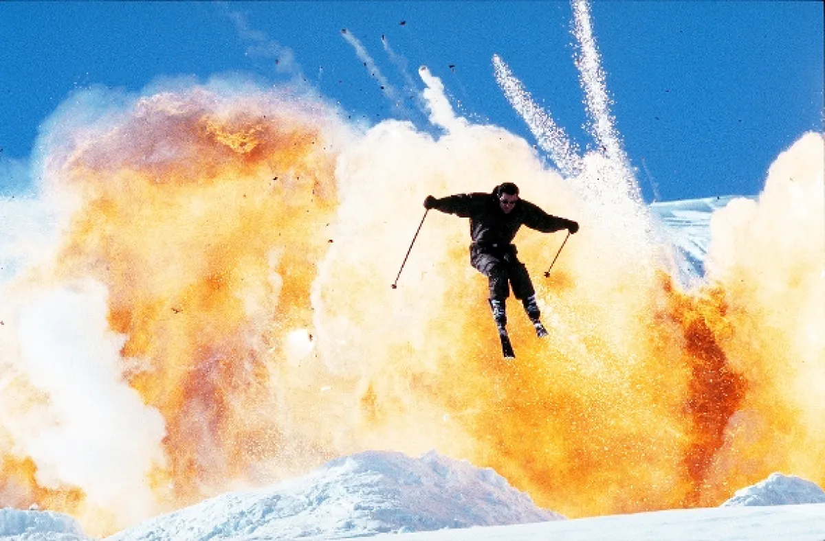 James Bond: Jeden svet nestačí (The World Is Not Enough) - fotogaléria
