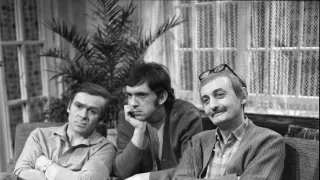 Taková normální rodinka (6/8)