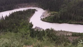 K Pacifiku přes Coast Mountains