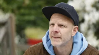 Tři v zahradě (1/8)