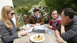 Tři v zahradě (1/8)