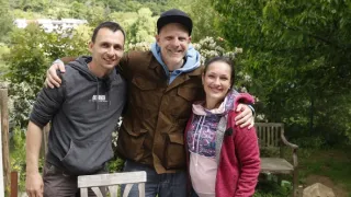 Tři v zahradě (1/8)