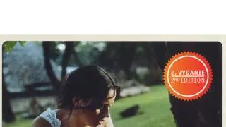 Pásla kone na betóne