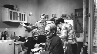 Taková normální rodinka (7/8)