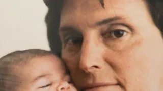 Dům plný Kardashianových (1/3)