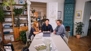 Tři v zahradě (2/8)