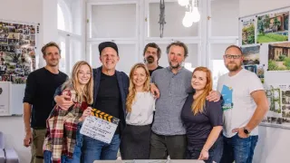 Tři v zahradě (3/8)