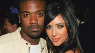 Dům plný Kardashianových (3/3)