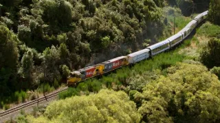 Majestátní vlaky II (1)