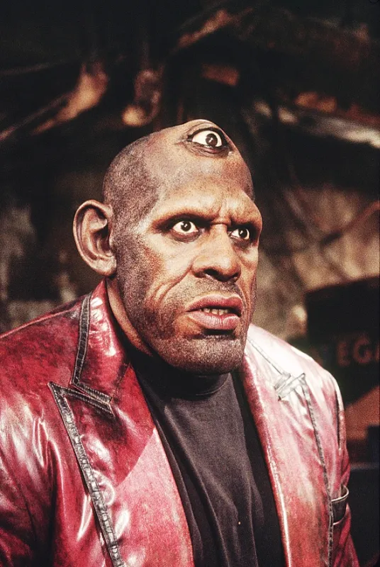 Muži v čiernom 2 (Men in Black II), 2002 - fotogaléria