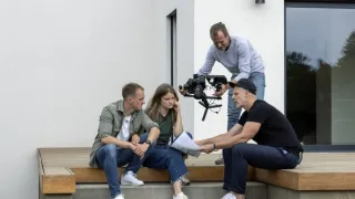 Tři v zahradě (4/8)