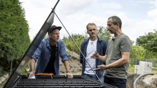 Tři v zahradě (4/8)