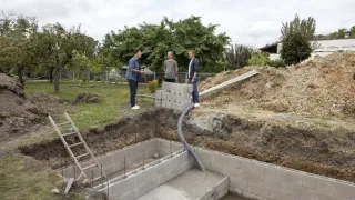 Tři v zahradě (4/8)