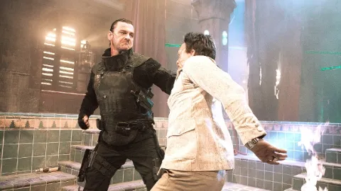 Kat: Válečná zóna