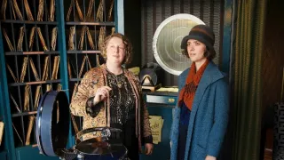 Babylon Berlín IV (10/12)