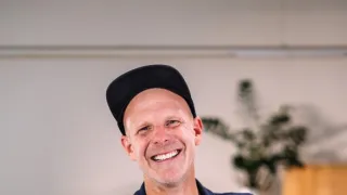 Tři v zahradě (4/8)