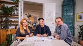 Tři v zahradě (4/8)