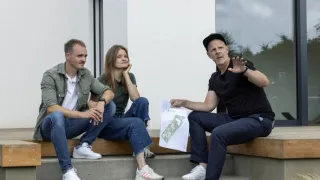 Tři v zahradě (4/8)