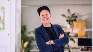 Tři v zahradě (5/8)