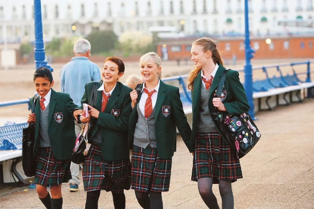 On je fakt božský! (Angus, Thongs and Perfect Snogging), 2008 - fotogaléria