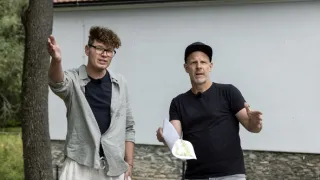Tři v zahradě (7/8)