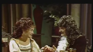 O stříbrném a zlatém vajíčku