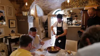 Manu a Matěj na cestě podél Apenin (6/10)