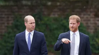 William a Harry: Neznámé fotografie (2/2)