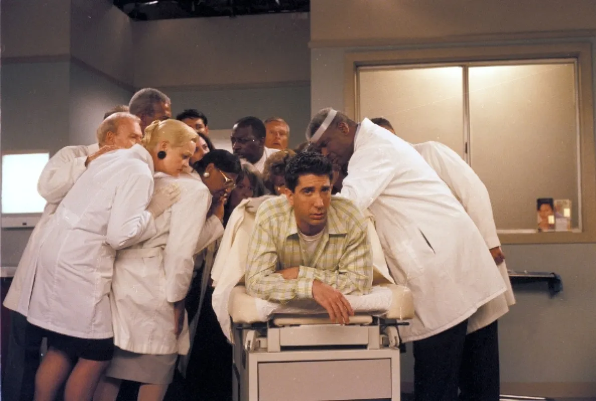 Přátelé (Friends III: The One with the Giant Poking Device), 1996 - fotogaléria