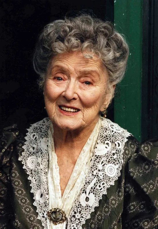 Pamäti Sherlocka Holmesa (The Three Gables), 1994 - fotogaléria