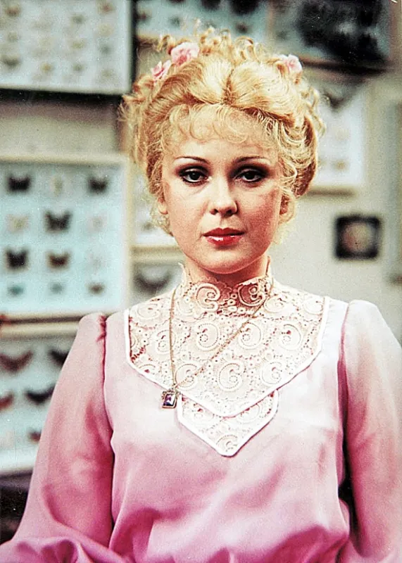 Adéla ještě nevečeřela (ADÉLA JEŠTĚ NEVEČEŘELA), 1977 - fotogaléria
