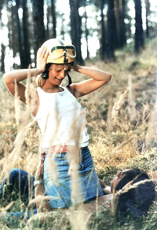 Slnko, seno, jahody (Slunce, seno, jahody), 1983 - fotogaléria